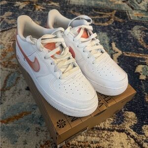 AIR FORCE 1 Safety Orange Size 5.5Y